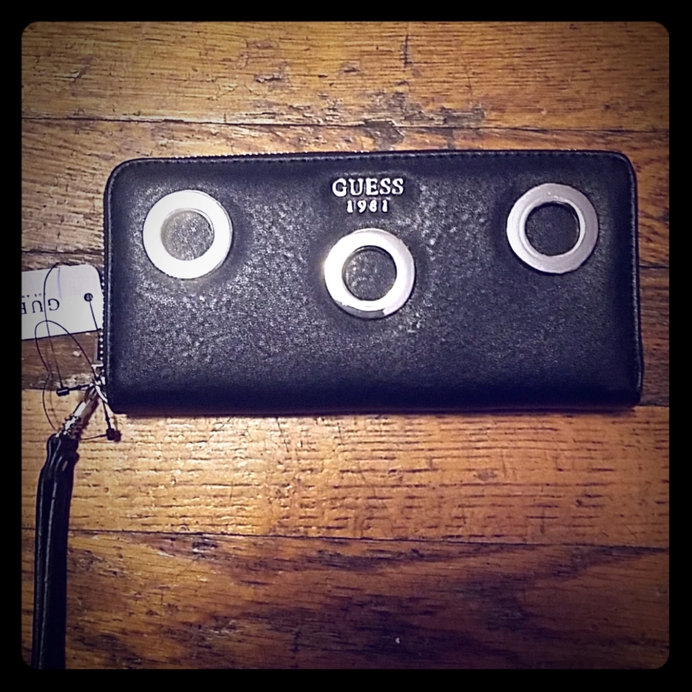 Guess Wallet